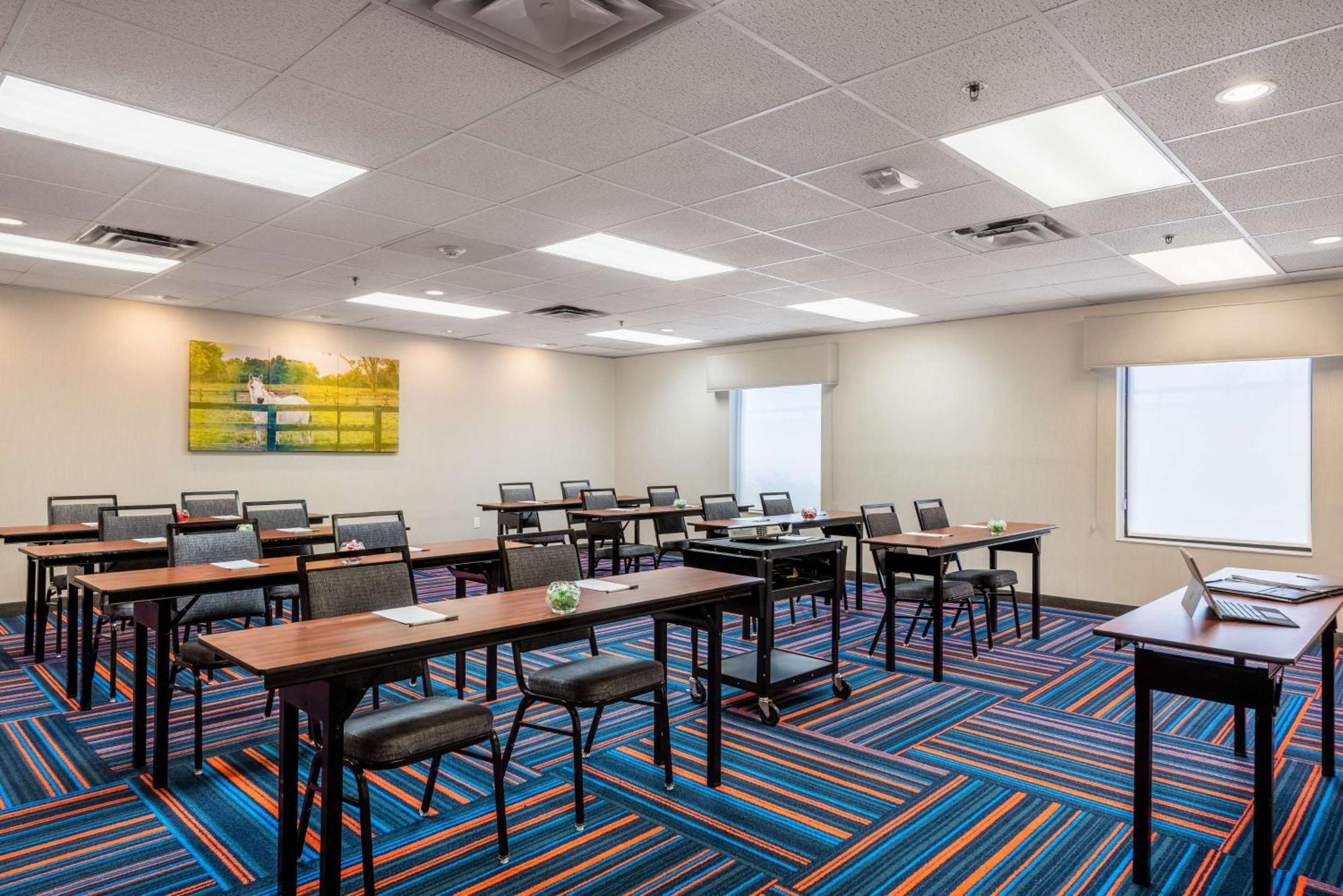 Hampton Inn & Suites Хопкинсвил Екстериор снимка