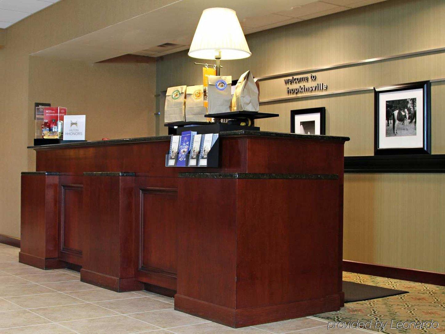 Hampton Inn & Suites Хопкинсвил Екстериор снимка