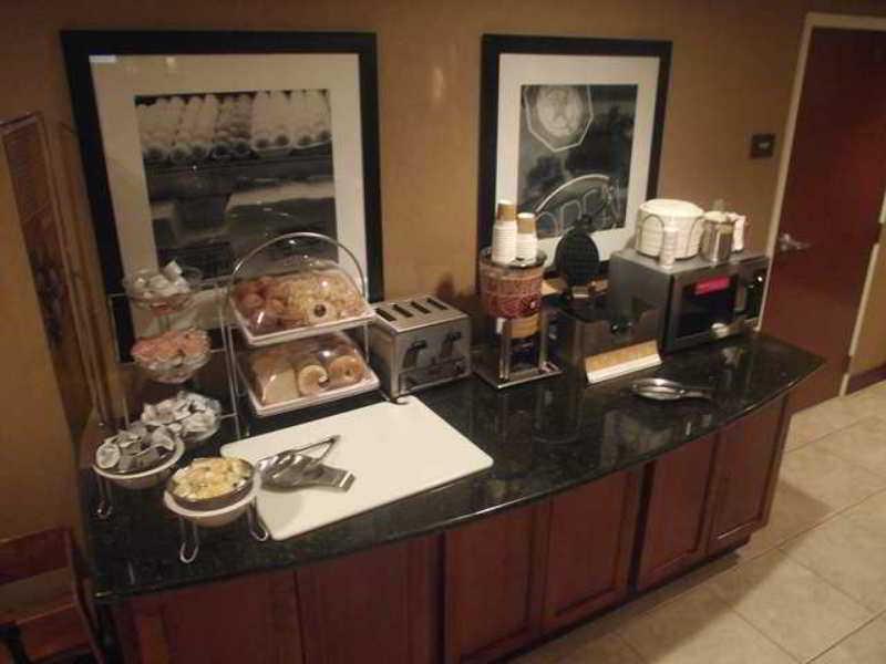 Hampton Inn & Suites Хопкинсвил Ресторант снимка